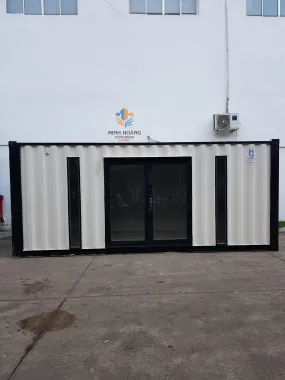 Container văn phòng 20 feet trắng viền đen