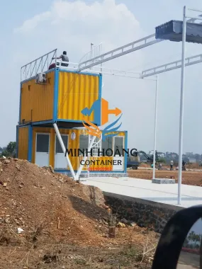 Container văn phòng 2 tầng 2x20 feet vàng viền xanh