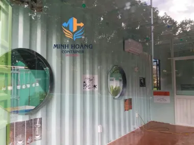 Container Cafe 40 Feet Nguyên Bản Xanh Lá Viền Đen: Thiết Kế Sân Thượng & Mái Che Cực Chất