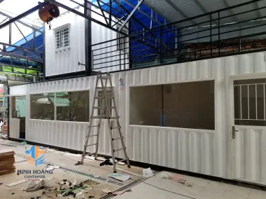 Container showroom garage lắp ghép 40 feet và 10 feet trắng viền đen Tân Phú