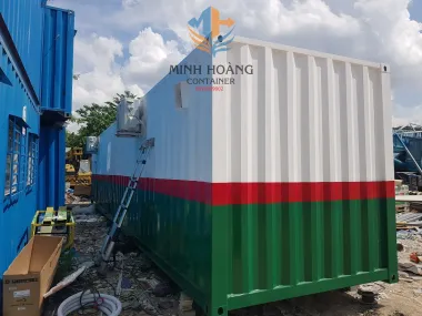 Container văn phòng 40 feet sơn 3 màu theo nhận diện thương hiệu.