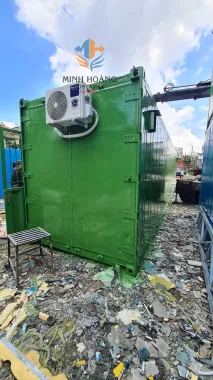 Container văn phòng 40 feet màu xanh lá kèm máy lạnh, điện, đèn đầy đủ tiện nghi