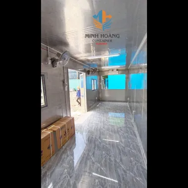 Nhà container 40 feet màu xám khung kính đầy đủ công năng làm từ vỏ cont lạnh có wc + máy lạnh option chia 3 phòng