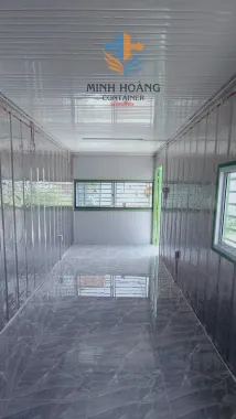 Bộ đôi container văn phòng 40 feet màu xanh lá kèm máy lạnh, điện, đèn đầy đủ tiện nghi option chia hai phòng đến với khách Sài Gòn