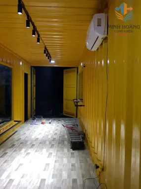 Container cafe ghép từ cont 40f + cont 20f xanh lá viền đen kèm 1 cont 20f vàng