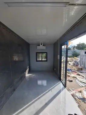 Container Văn Phòng 20 Feet Xám 3 Cửa Có Toilet Vỏ Lạnh