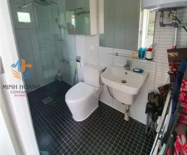 Nhà container lắp ghép 2 tầng khung kính có toilet 3x20 feet