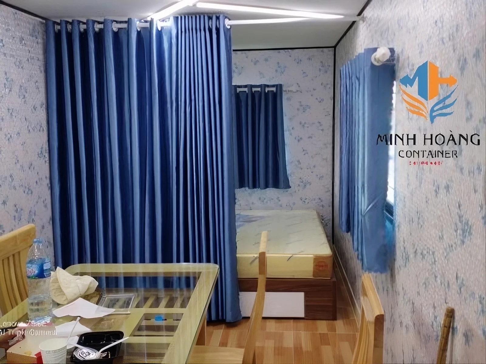 Container nhà ở 40 feet cách nhiệt Panel lạnh đỏ viền xám – P404