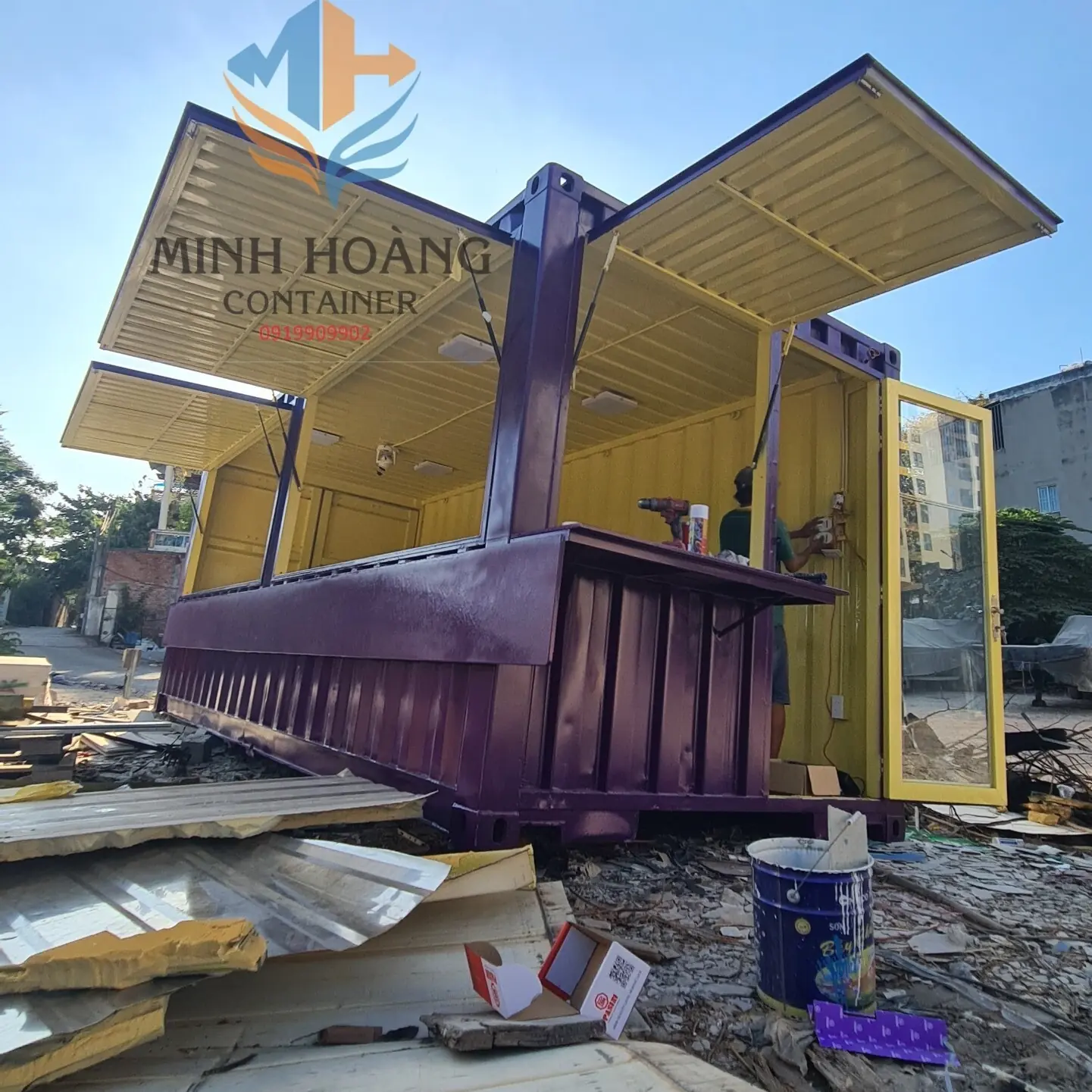 Container cafe 20 feet tím vàng