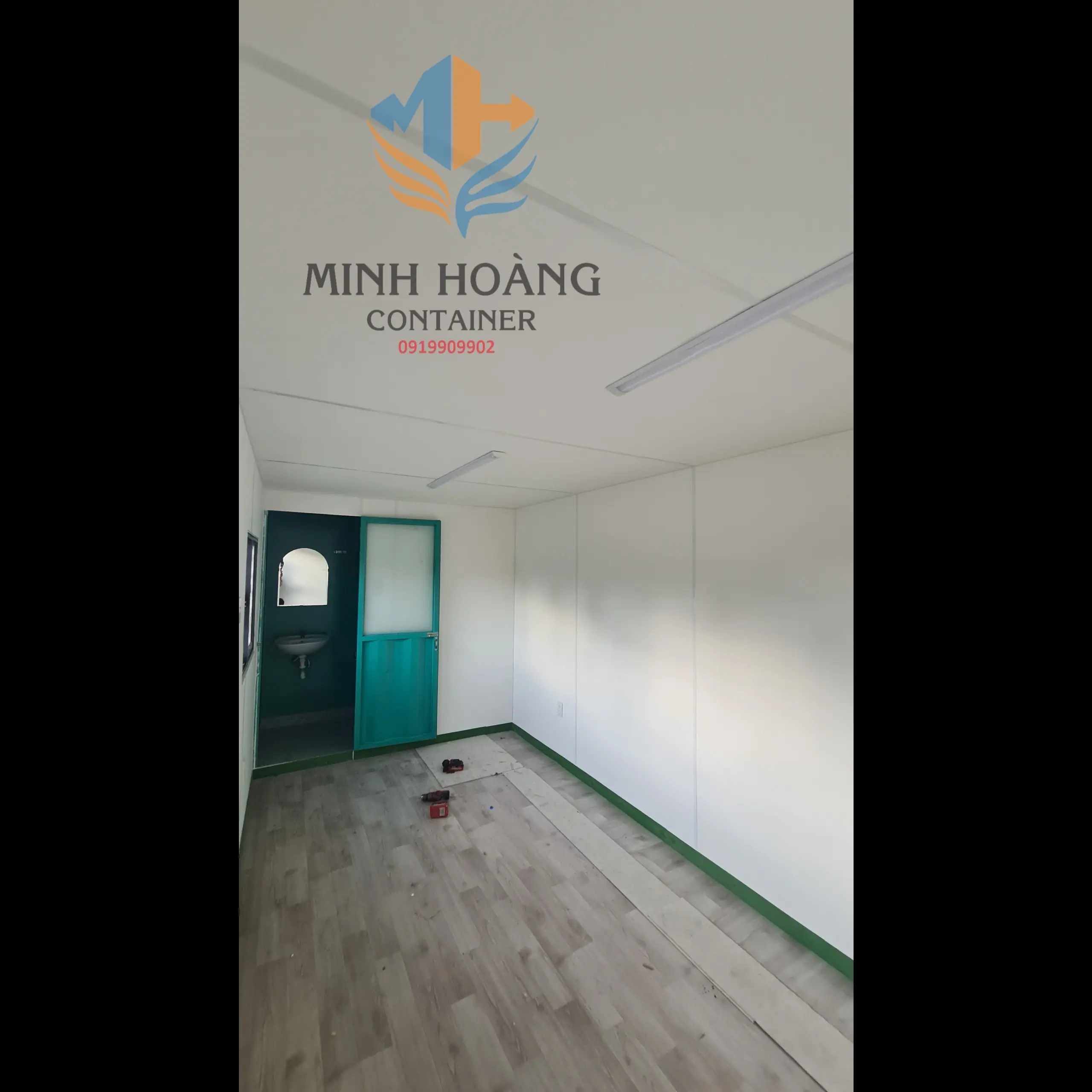 Container văn phòng 40 feet màu vàng đỏ option chia 2 phòng