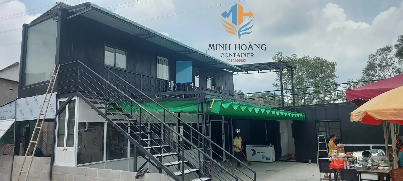 Nhà container 20 feet gia công mới trang bị điện đèn quạt máy lạnh