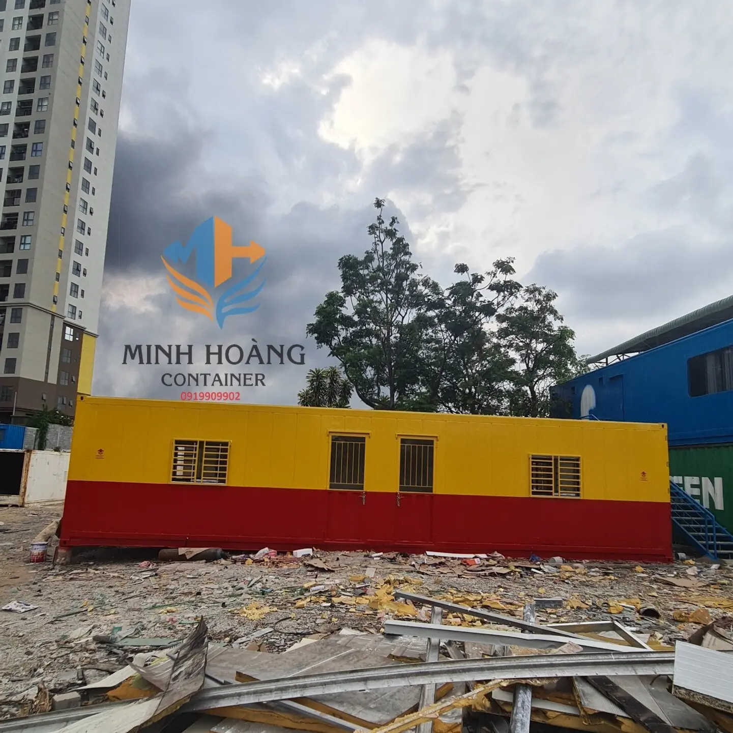 Container văn phòng 40 feet phối màu đỏ vàng nổi bật