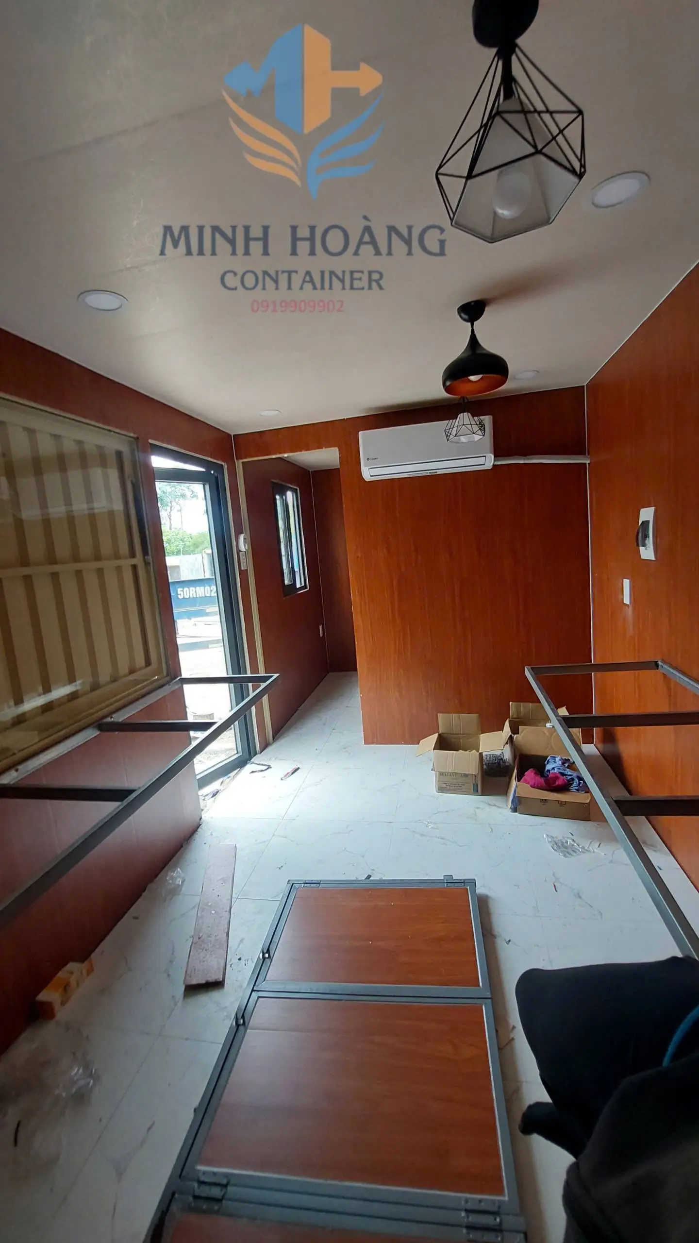 CONTAINER CAFE