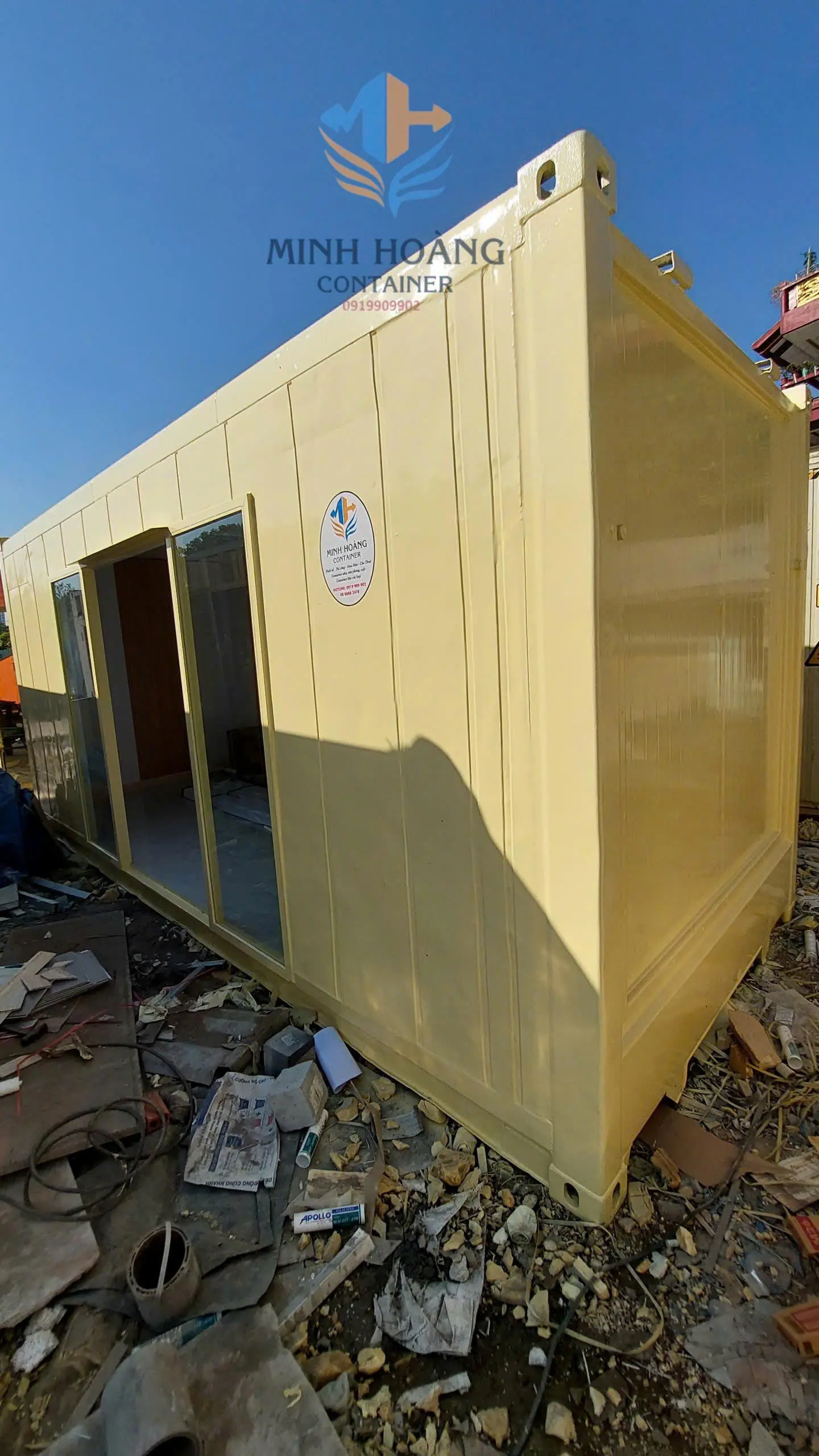 Container Văn Phòng 20 Feet Khung Kính: Không Gian Mở Hiện Đại & Màu ...
