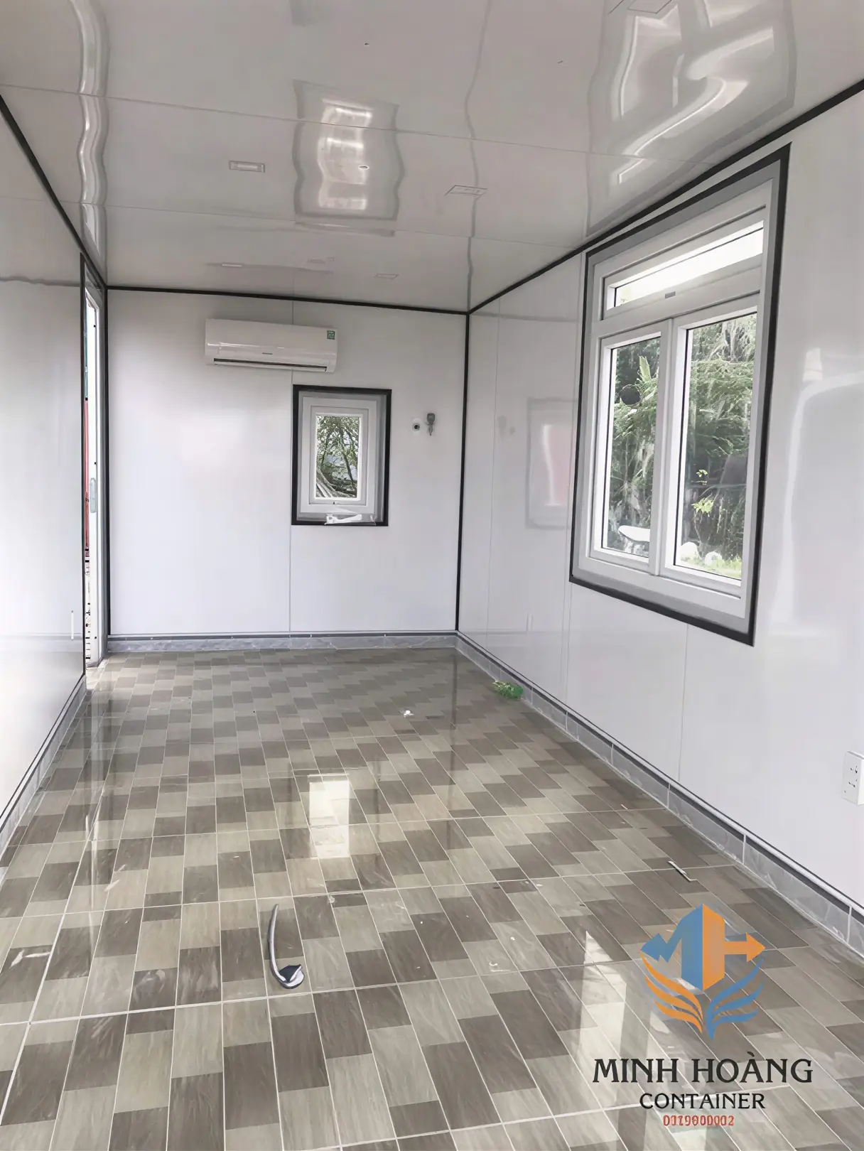 Container mẫu nhà ở 20 feet cửa kính xám đơn giản - N203