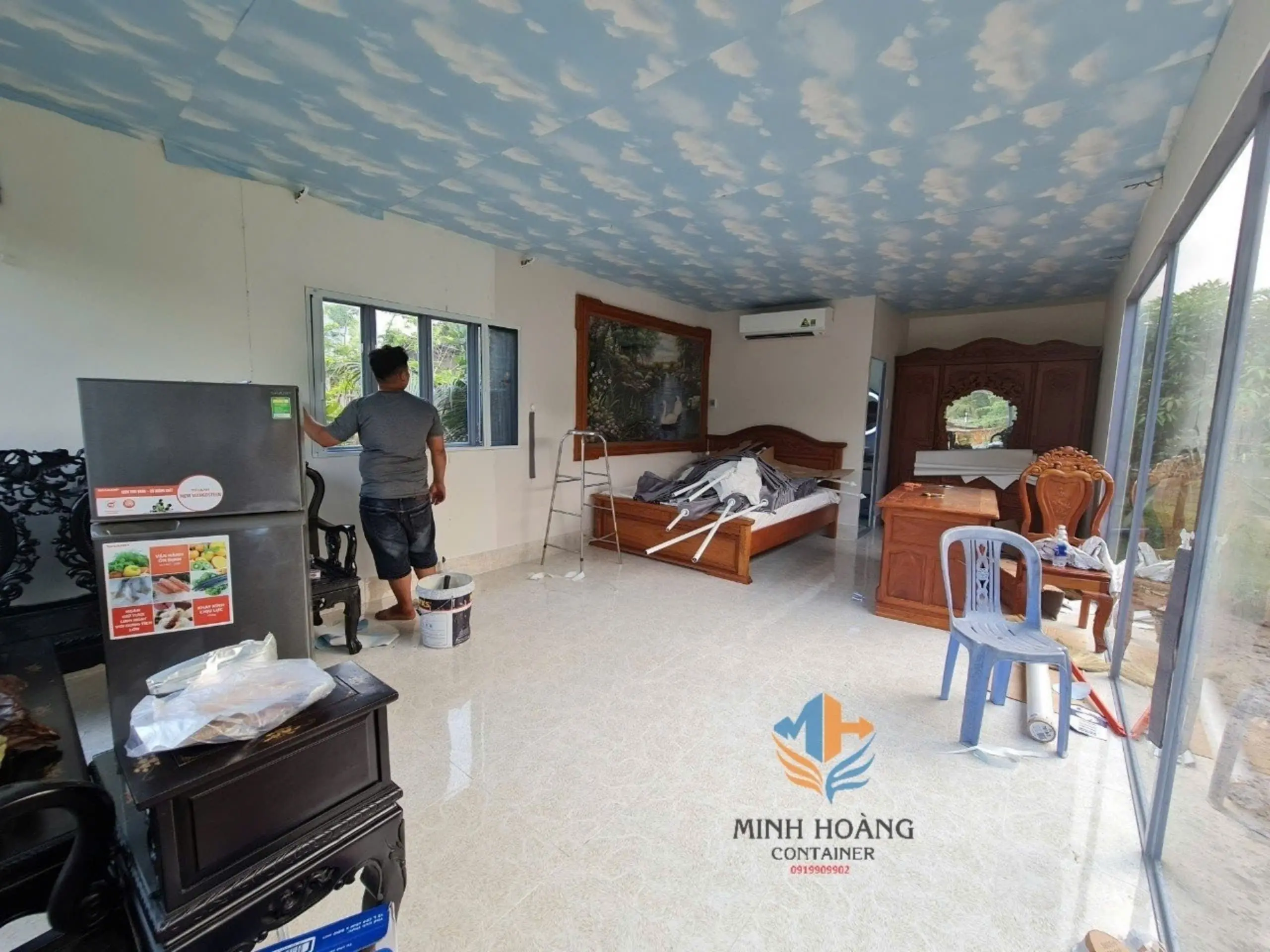 Container nhà ở 40 feet cách nhiệt Panel lạnh đỏ viền xám – P404